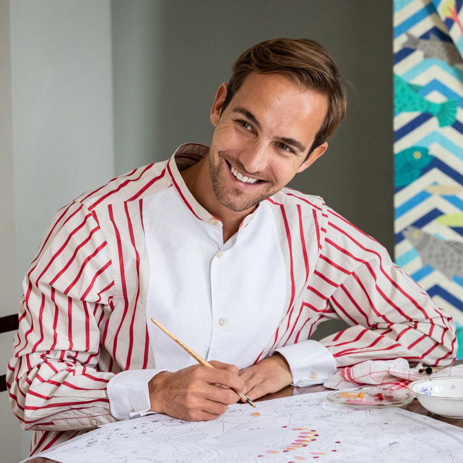 Portrait de Louis Barthélemy à sa table de travail